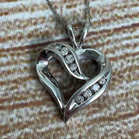 Kay Jewelers Jewelry - Kay jewelers diamond heart necklace